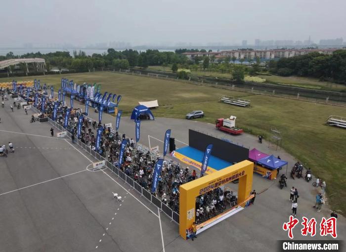2024年阳澄湖畔捷安特骑游大会在苏州举行：助力