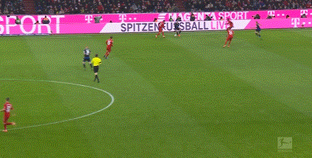 拜仁客场险胜帕德博恩 格纳布里传射建功莱万绝