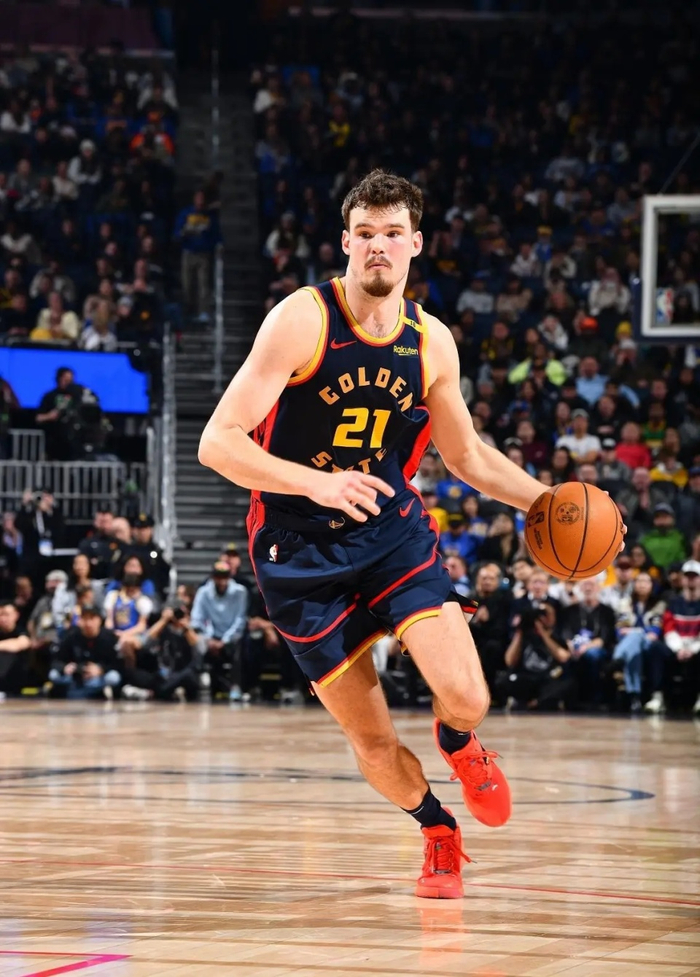 波斯特三分火力+防守蜕变 成为勇士重建关键棋子