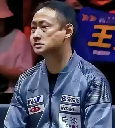 张本宇呼吁尊重儿子言论引争议 体育精神与身份