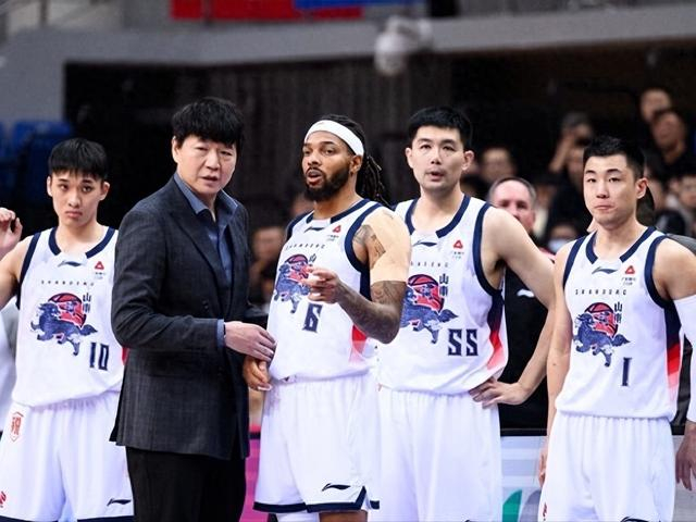山东男篮连败陷困境 排名下滑迎季后赛辽宁挑战