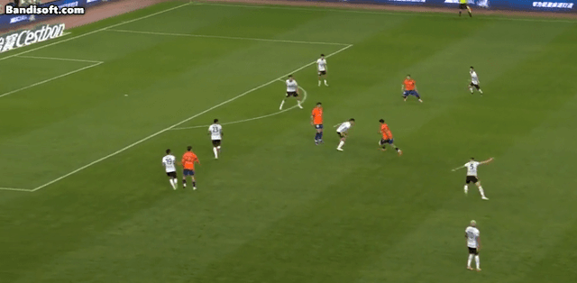 山东泰山泽卡爆射破门 郑智红牌离场1-1战平青岛